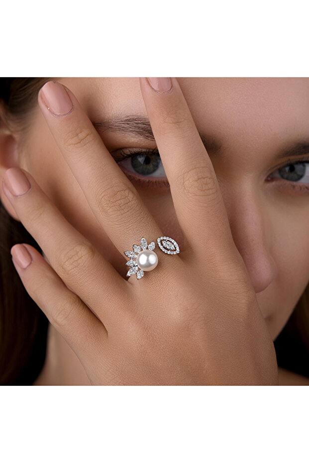 Pearl Blossom Ring