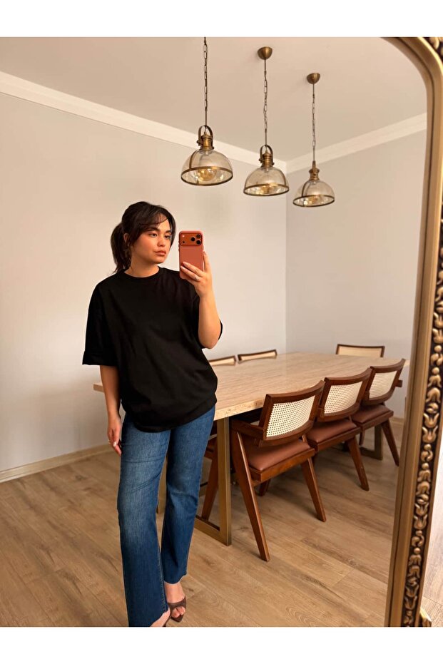 Basic T-Shirt - 3