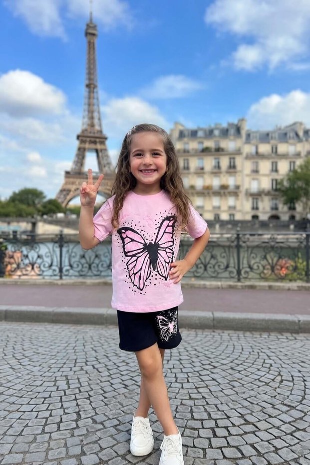 Girls' Pink T-Shirt and Shorts Set with Polka Dot Print and Butterfly Print
