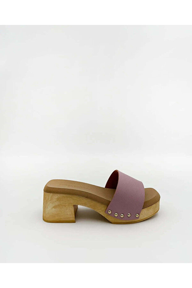 WOODEN MULE IN PINK