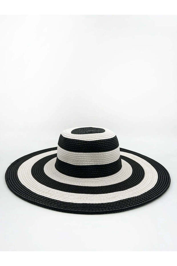 TWO-TONED STRAW HAT