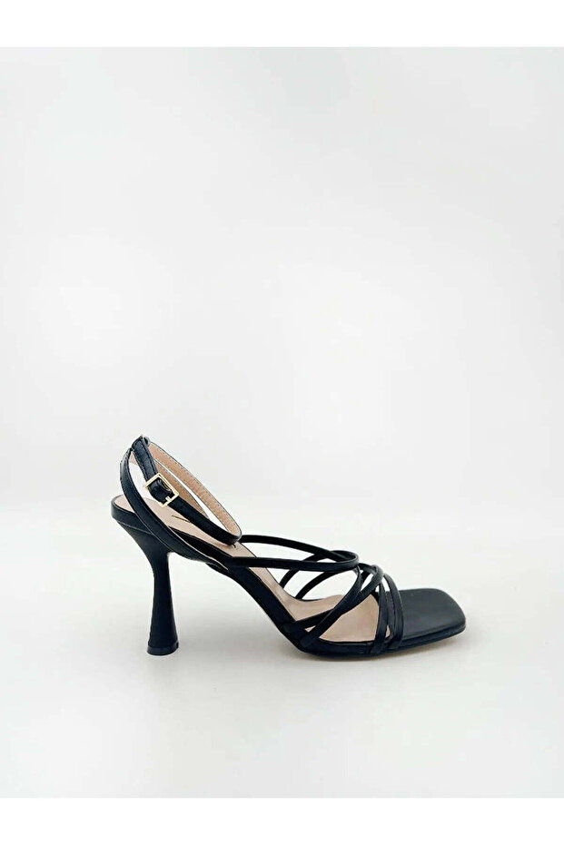 STRAPPY SANDALS - 1