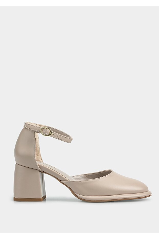 Ten Women's Shoes