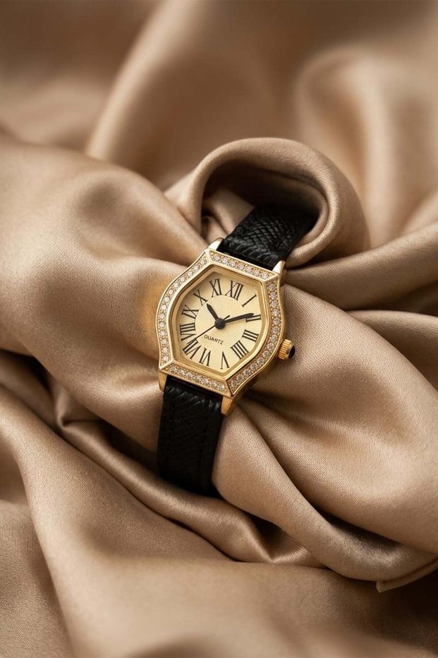 Retros Water-Resistant Women's Wristwatch - Vintage Oval Case with Gold Detail Black Leather Strap Stone Watch