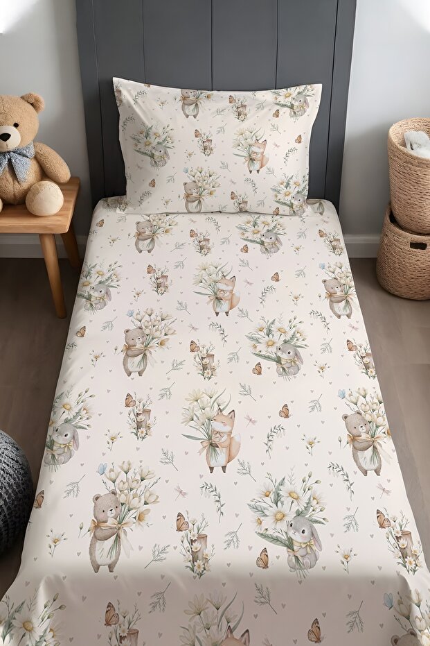 Floral Cute Forest Patterned Bedspread and Pillowcase