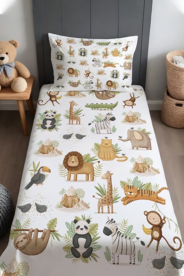 Cheerful Forest Patterned Bedspread and Pillowcase