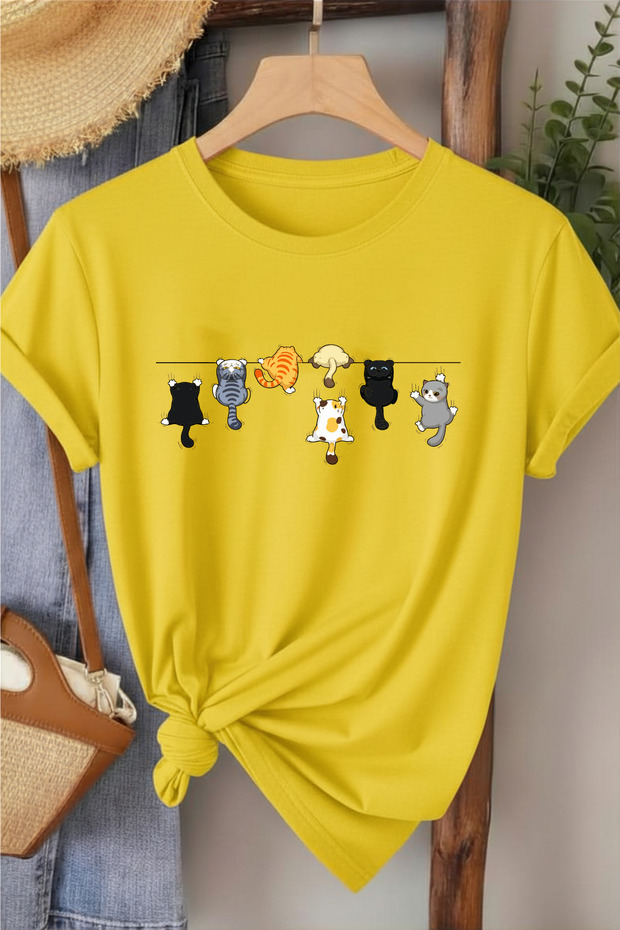 Women's White Cotton Printed T-Shirt with Climbing Cats