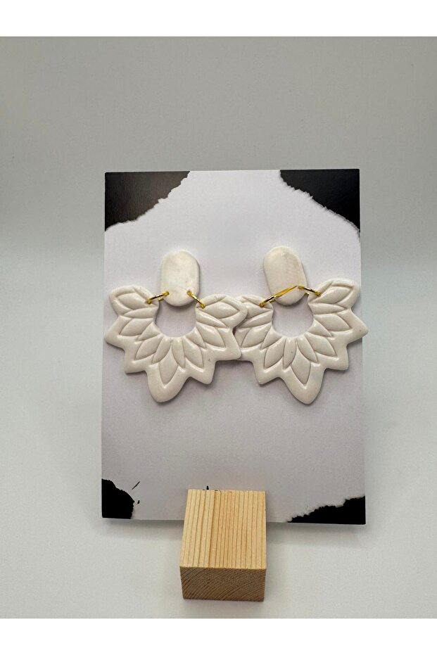 Cercei handmade White Flower - 2