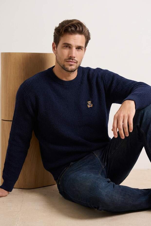 Lacivert Oversize/Geniş Kesim Bisiklet Yaka Ayı Nakışlı Kazak TMNAW26KZ0000303 - 1