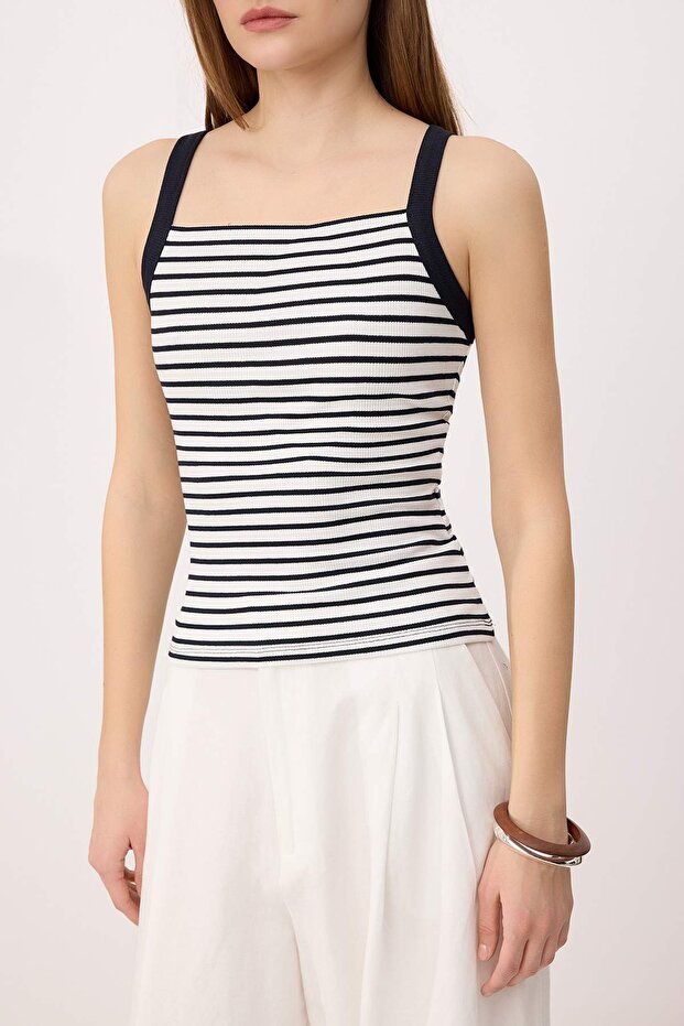Lacivert Çizgili Fitted/Vücuda Oturan Halter Yaka Uzun Fitilli Esnek Örme Atlet TWOSS26AL00019 - 3