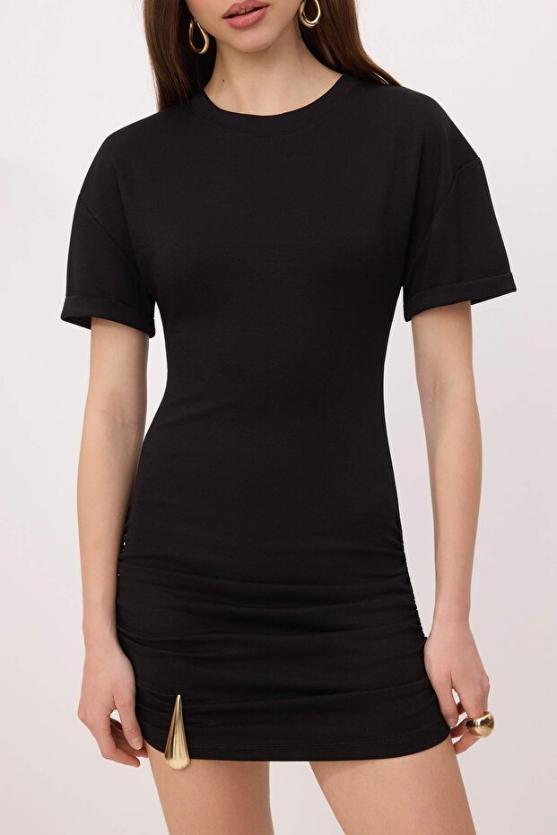Siyah Bodycon Kısa Kollu Aksesuar Detaylı Mini Soft Touch Örme Elbise TWOSS26EL00561 - 3