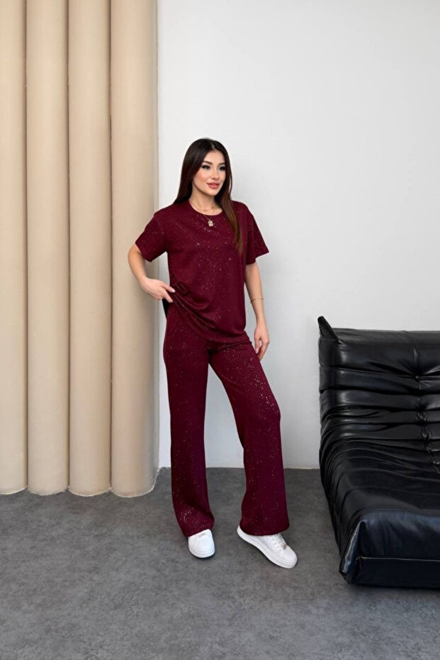 طقم بدلة رياضية مريحة فضية اللون