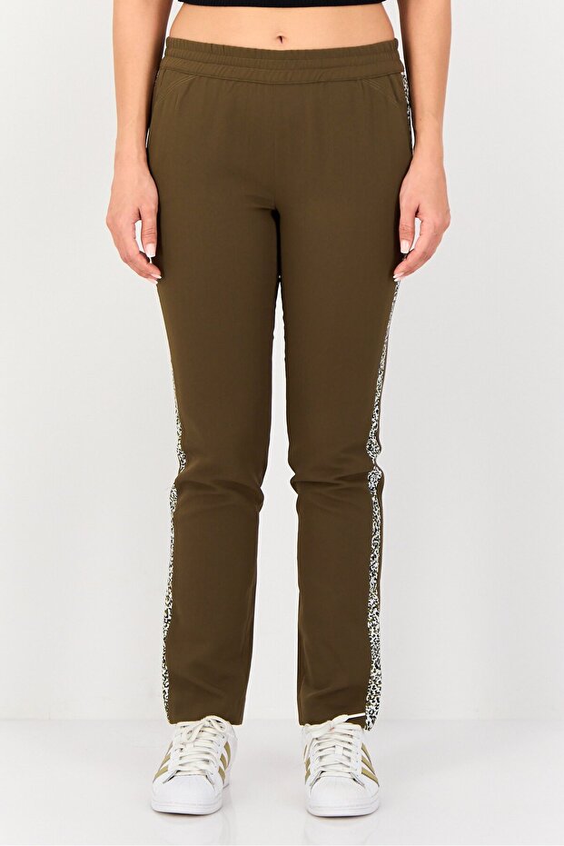 Women Regular Fit Solid Straight Leg Pants, Olive