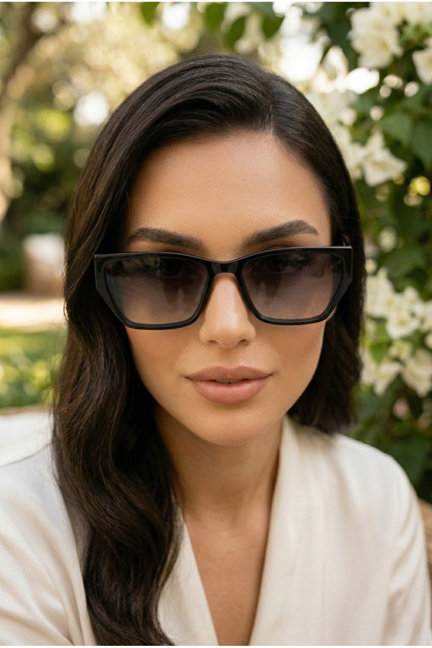 Pradix Black Sunglasses Cateye Black Organic Glass