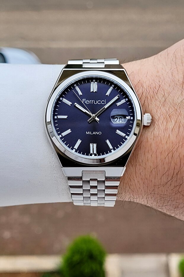 Dial in Navy Blue, Strap in Metallic Color, 2 Years Warranty, 40 mm Men's Wristwatch