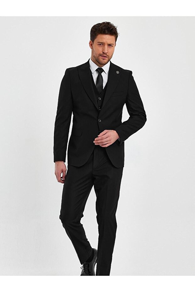 Tailor Ayhan Full Black Set 5-Button Vest Slim Fit Suit – Slim Fit, choose 1 size larger.