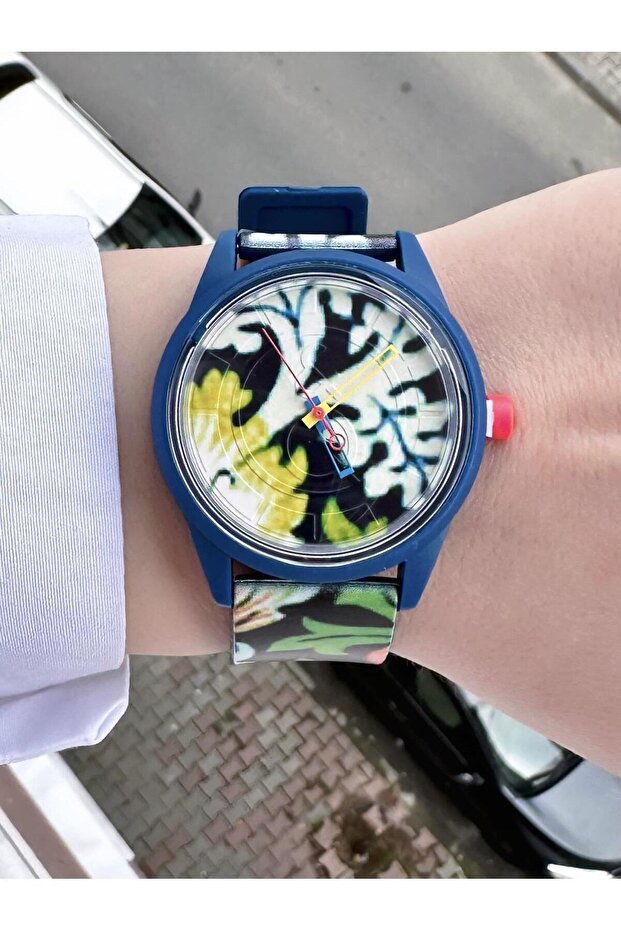Unisex Waterproof Plastic Cord Wrist Watch