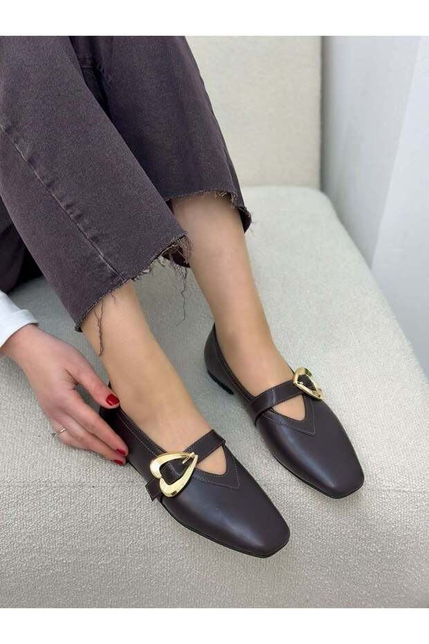 Brown Leather (Lovely) Heart Accessory Women's Ballerinas