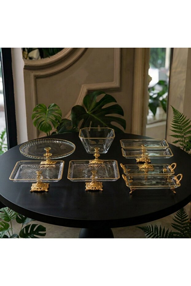 8 Piece Table Presentation Plate Set with Legs and Handles Gold& Silver