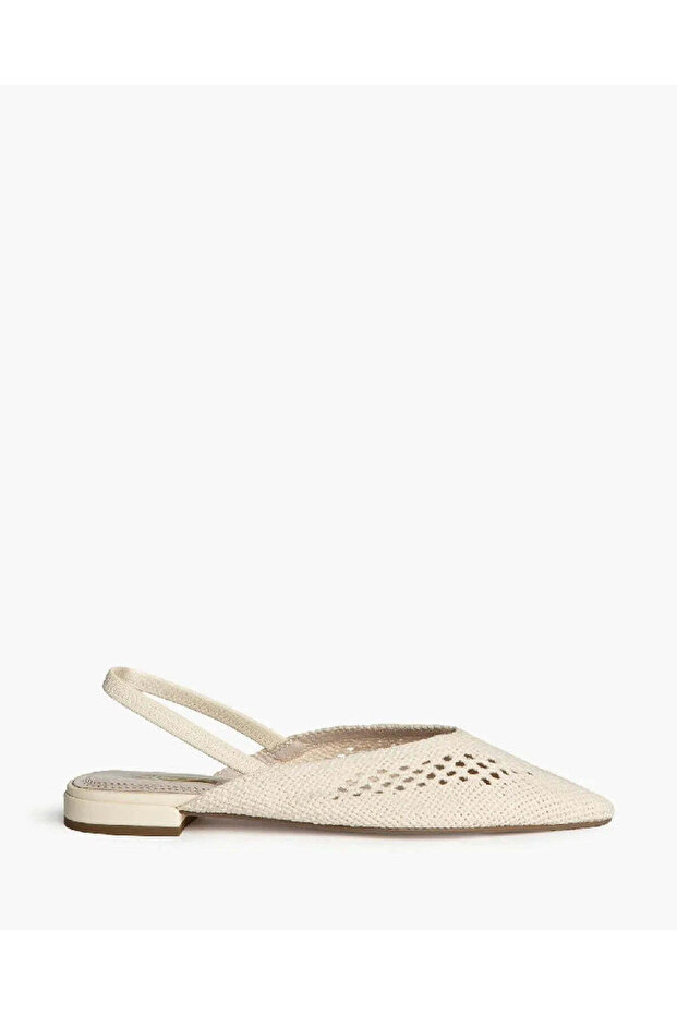BRAIDED FLATS IN BEIGE