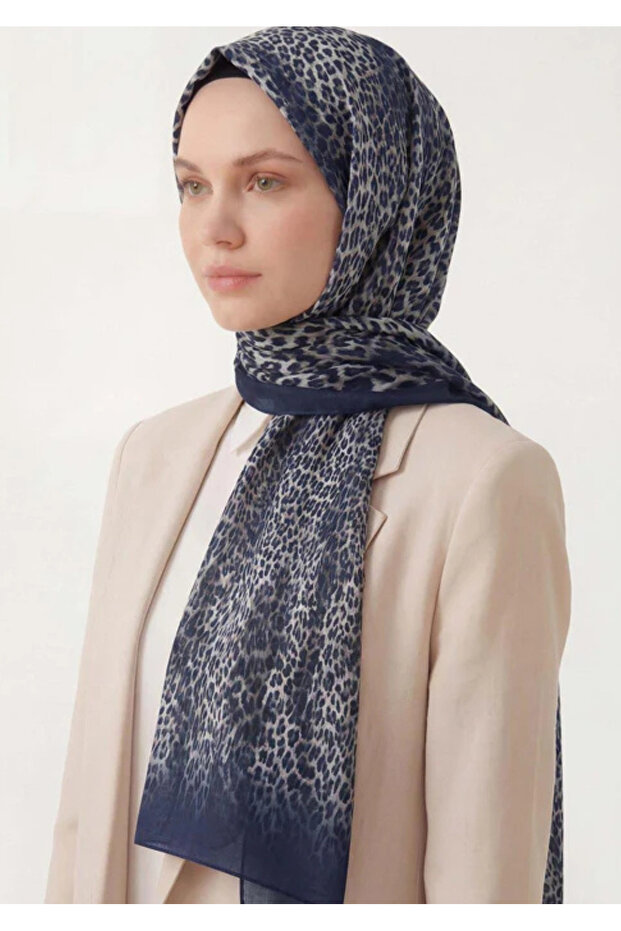 شال ناعم من القطن بنقشة الفهد باللون الأزرق الداكن مقاس 90×200
