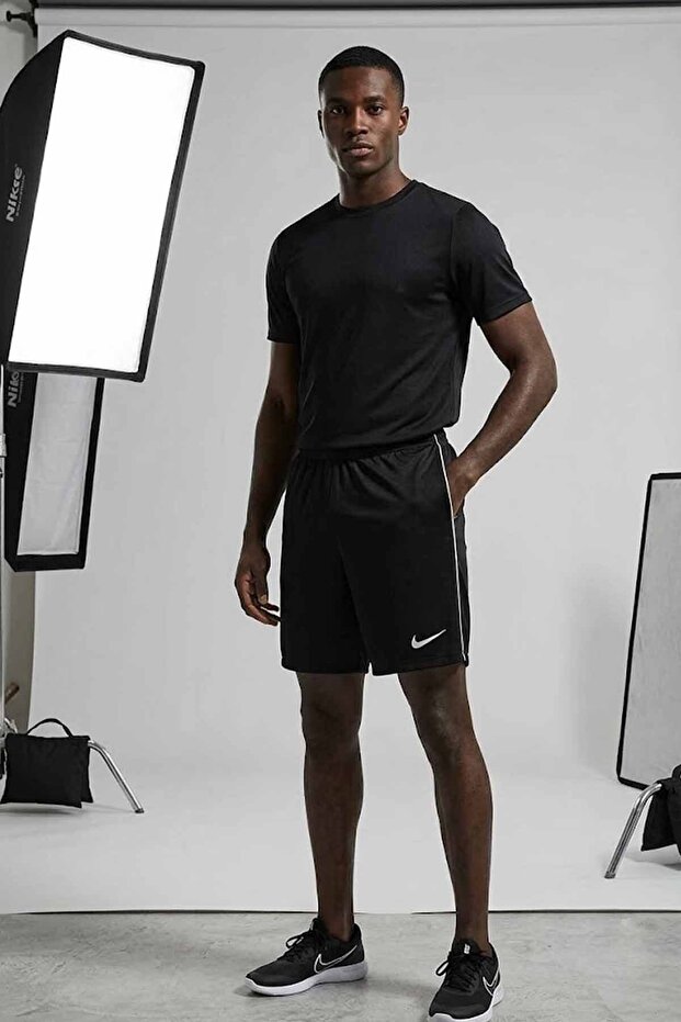 Men's Black Zipper Pocket Training and Running Shorts Dri-Fit Fabric