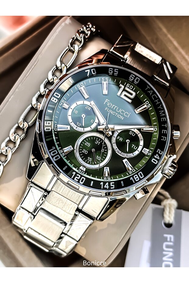 Men's Wristwatch with Calendar Functions Active, Silver Steel Strap, Green Dial + Bracelet