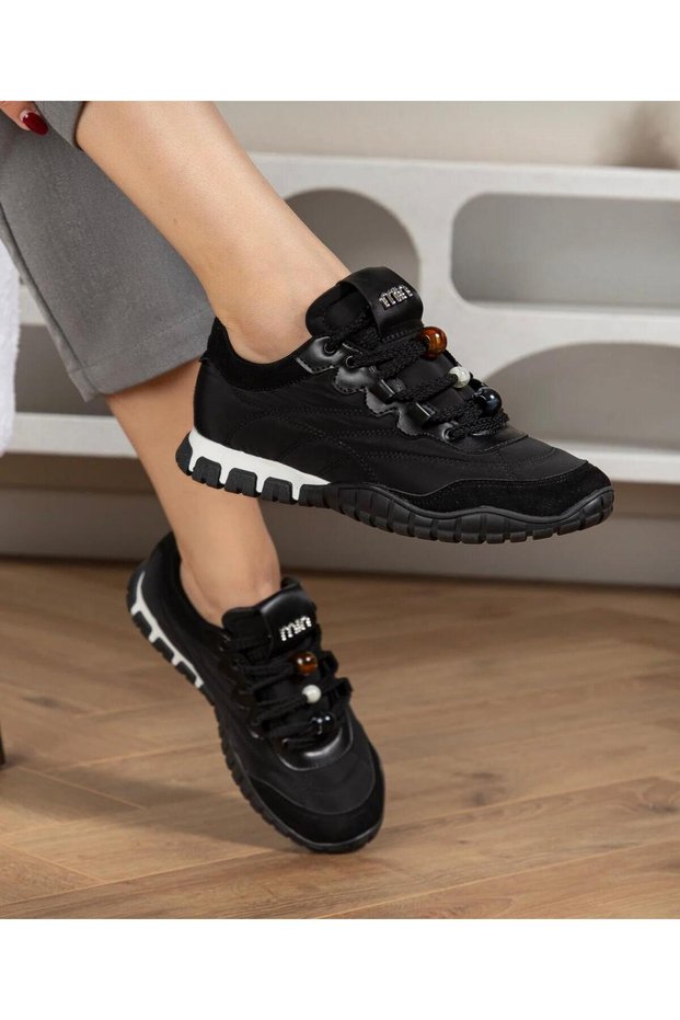 Sporty and Comfortable Sneakers with Parachute Buckle Detail. Lace-Up.