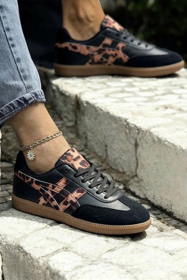 Women's Black Leopard Striped Flat Sole Casual Sports Shoes Nk4154