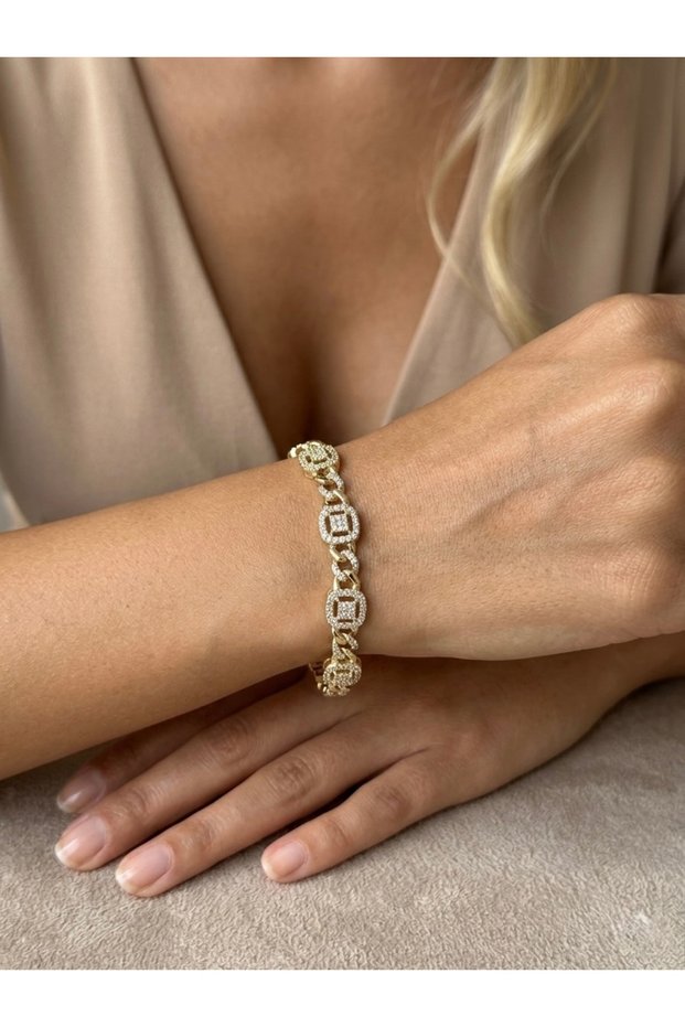Xuping Tarnish-Free Hypoallergenic Bracelet with Zirconium Detail (2-Year Importer Warranty)