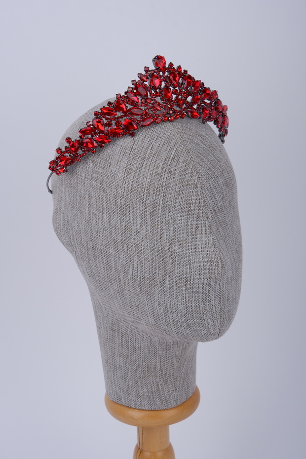 Sultan Model Stone-Studded Henna Crown Bridal Bouquet and Dress Accessory Queen Crown