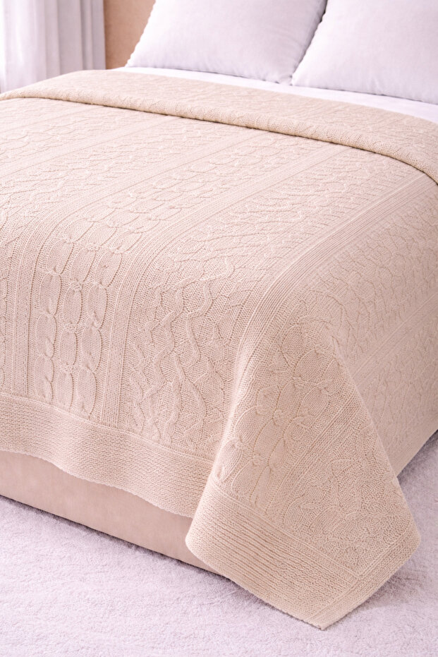 Double Knitted Bedspread - 2