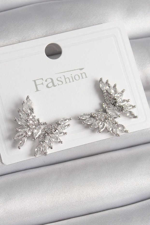 Stylish Brass Silver Color Zircon Stone Butterfly Model Women's Earrings Teachers Mothers Valentine's Day Gift
