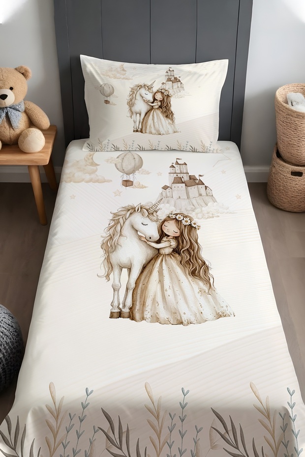 Little Fairy and Friend Patterned Bedspread and Pillowcase