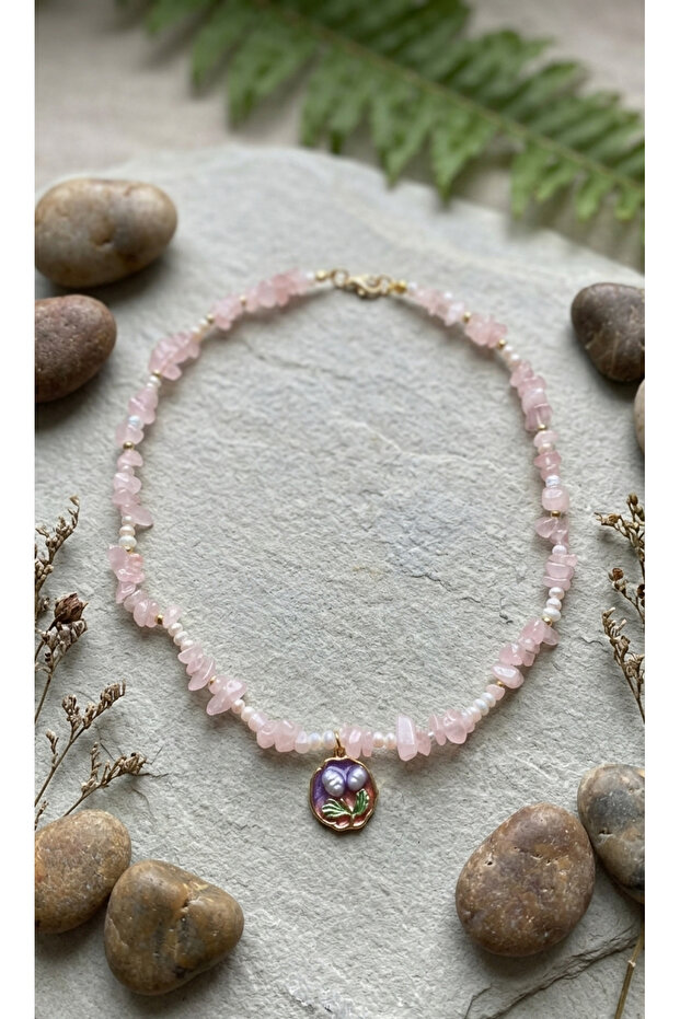 Pembe Işıltı