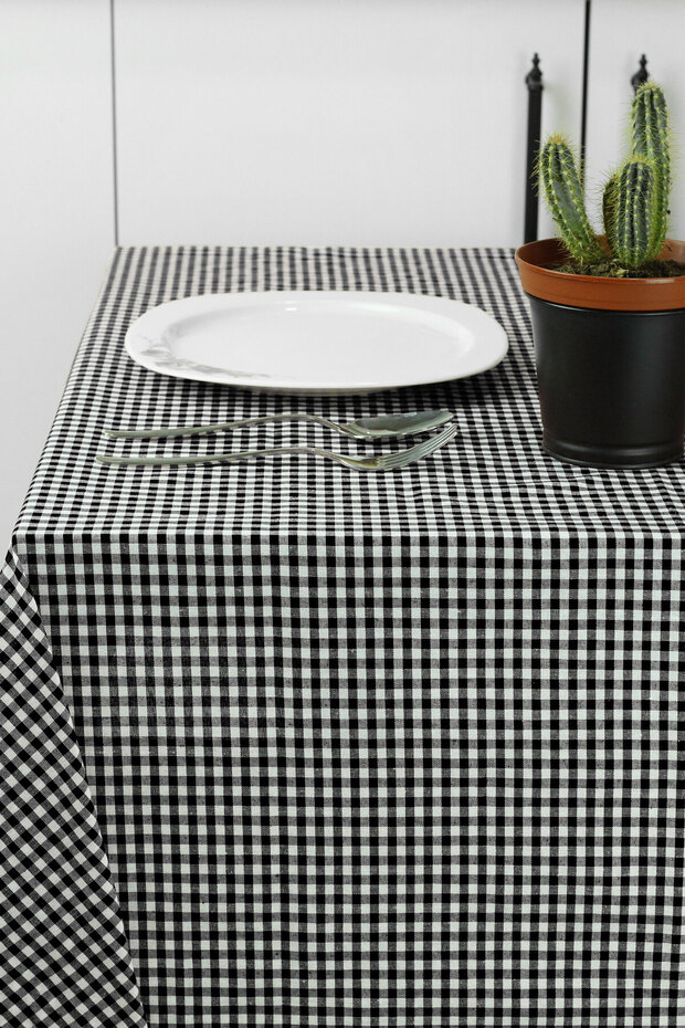 Small Square Pattern Gingham Tablecloth, Table Cloth, Picnic Mat - 2