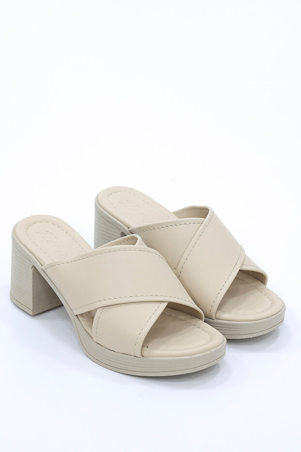 Nvl 795 Cross-Strapped Thick Heeled Slippers