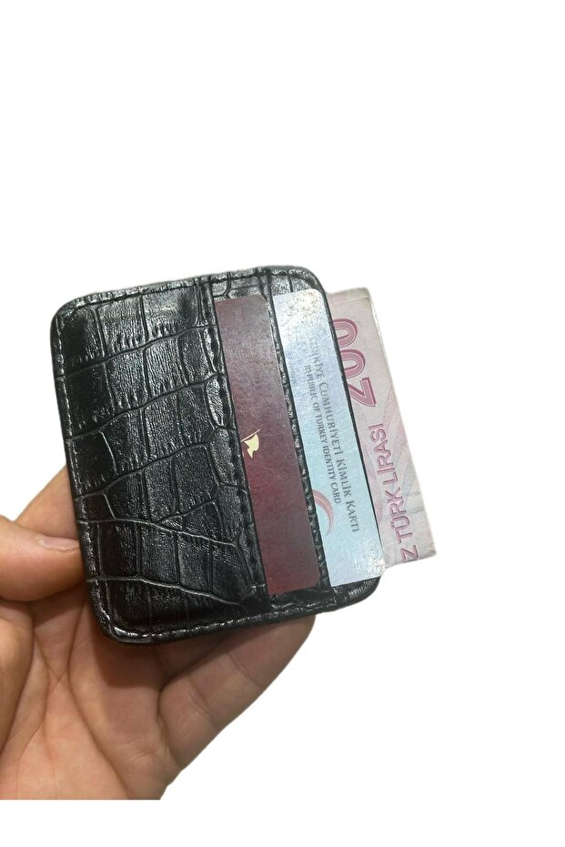حامل بطاقات بنمط التمساح للتفكير الجيد