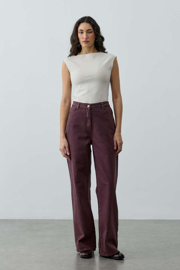 High Waisted Straight Denim Trousers Burgundy