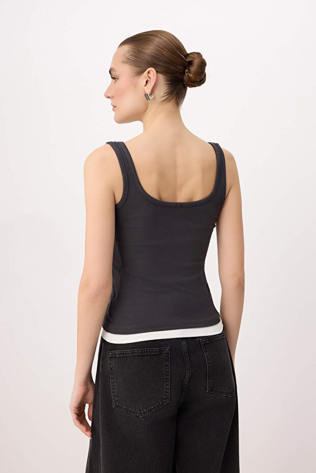 Antrasit İkili Fitted/Vücuda Oturan Havuz Yaka Aksesuarlı Fitilli Esnek Örme Bluz TWOSS26BZ00461 - 4