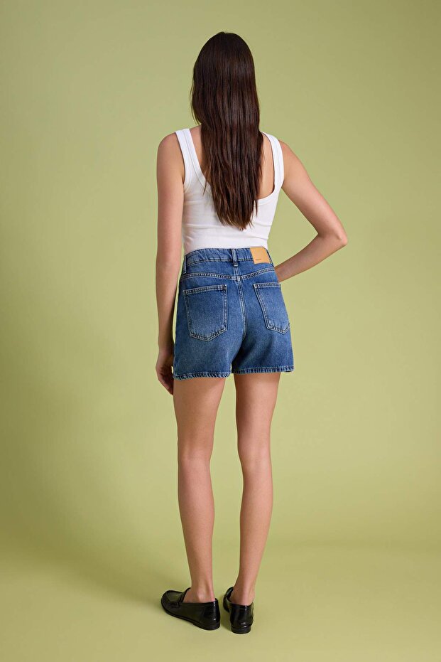 Premium Koyu Mavi Tencel Karışımlı Kumaş City Boy Denim Şort TWOSS26SR00186 - 5