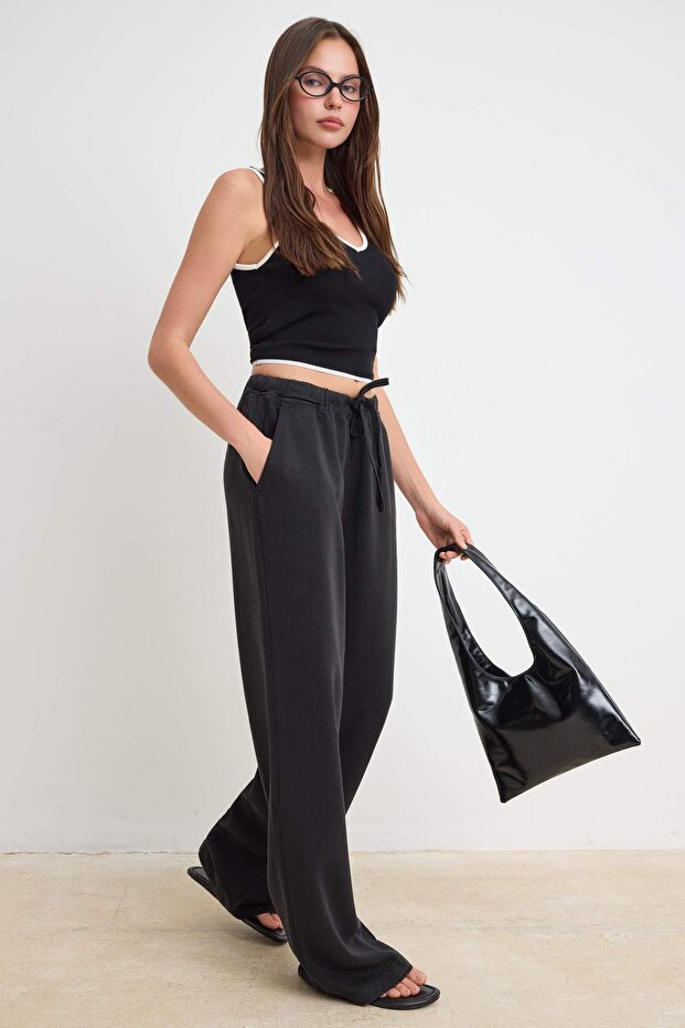 More Sustainable Siyah %100 Tencel™ Beli Lastikli Yüksek Bel Jeans TWOSS24JE00203 - 2