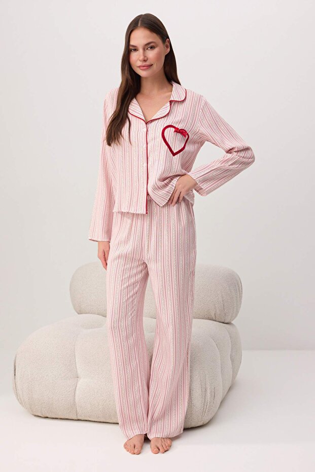 Çok Renkli Çiçekli Kalp Detaylı Viskon Dokuma Pijama Takımı THMSS26PT00006 - 3