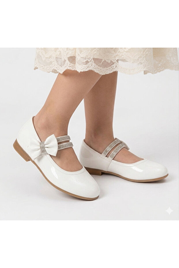 Girl's White Color Bow Stone Stylish Shoes