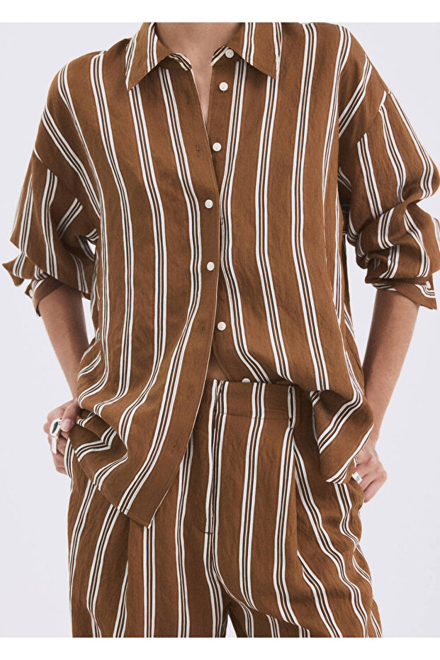 Straight Cut Striped Shirt
