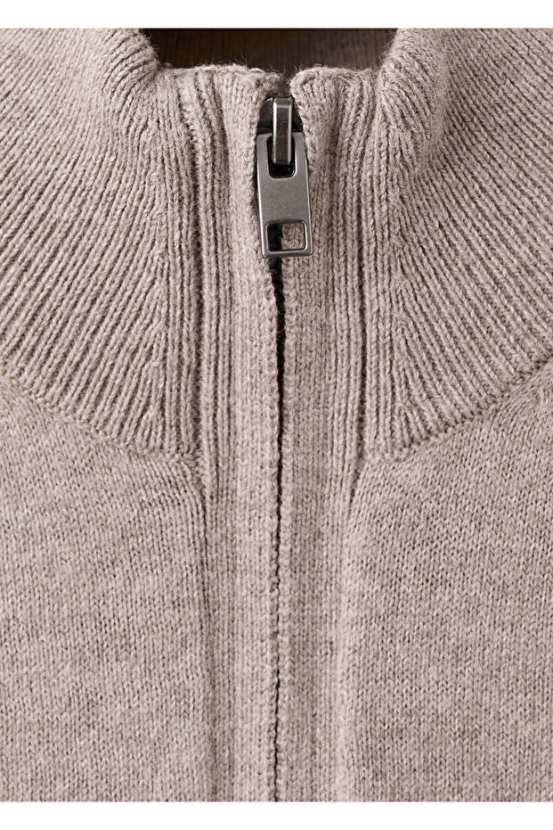 Perkins yaka kazak - 4