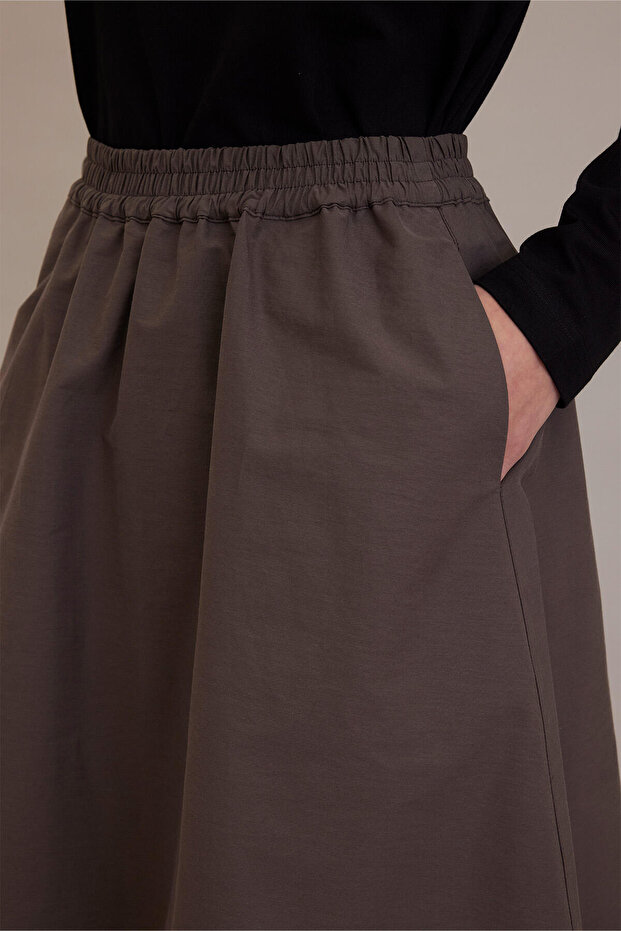 Rozkloszowana spódnica BOL CUT taupe - 4