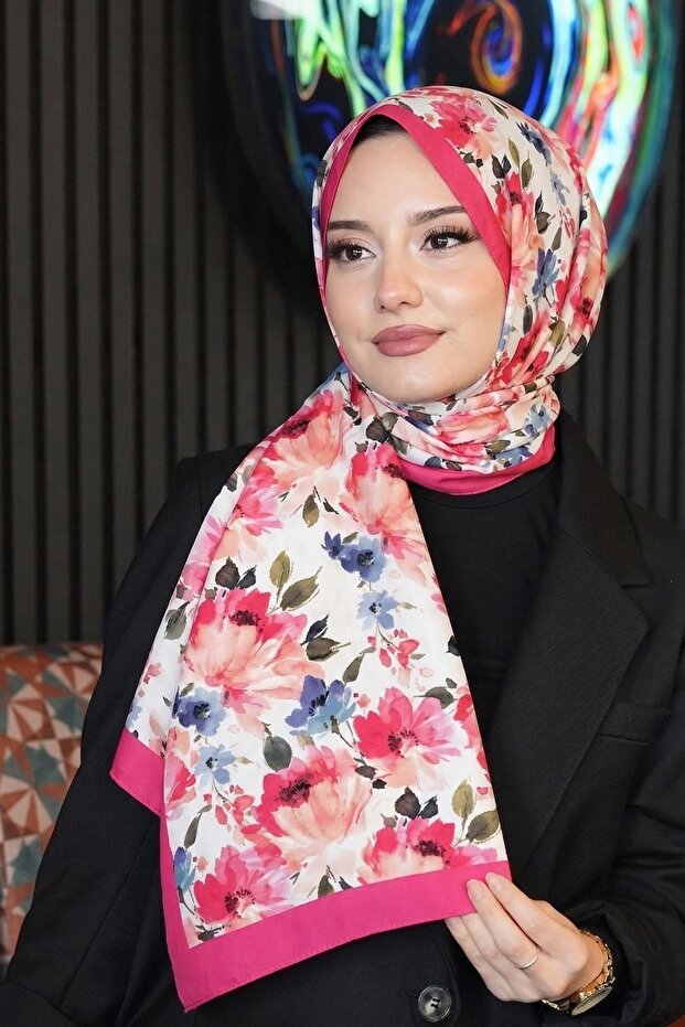 شال ناعم بلون الفوشيا بنمط حديقة الزهور قطن