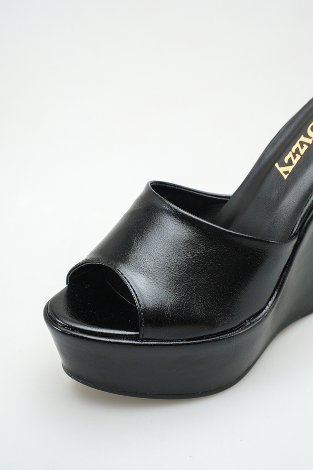 Wedge Heel Full Face Slippers - 3