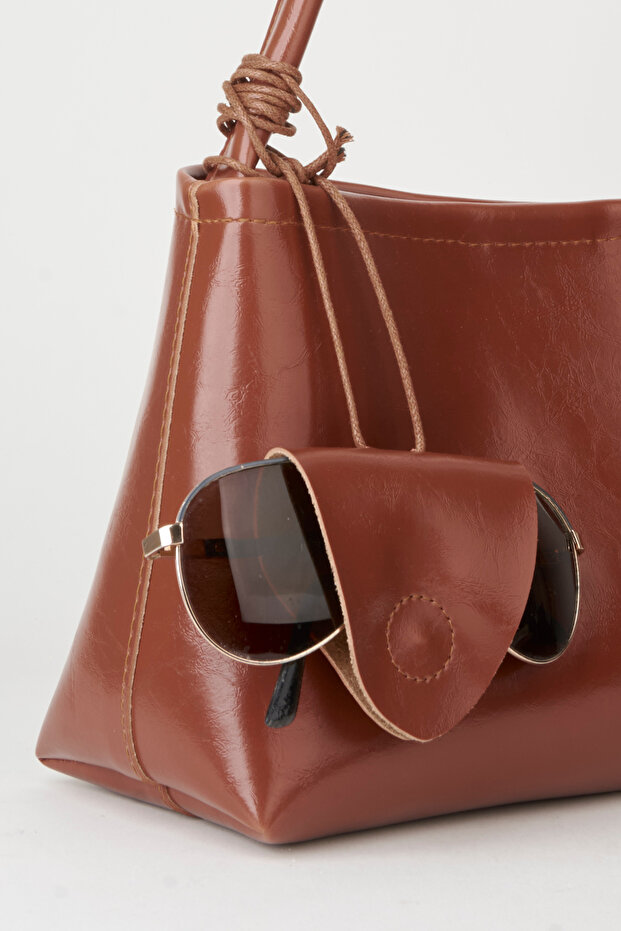 Women's Defne Taba Glasses Holder Gift Snap Closure Handbag and Shoulder Bag